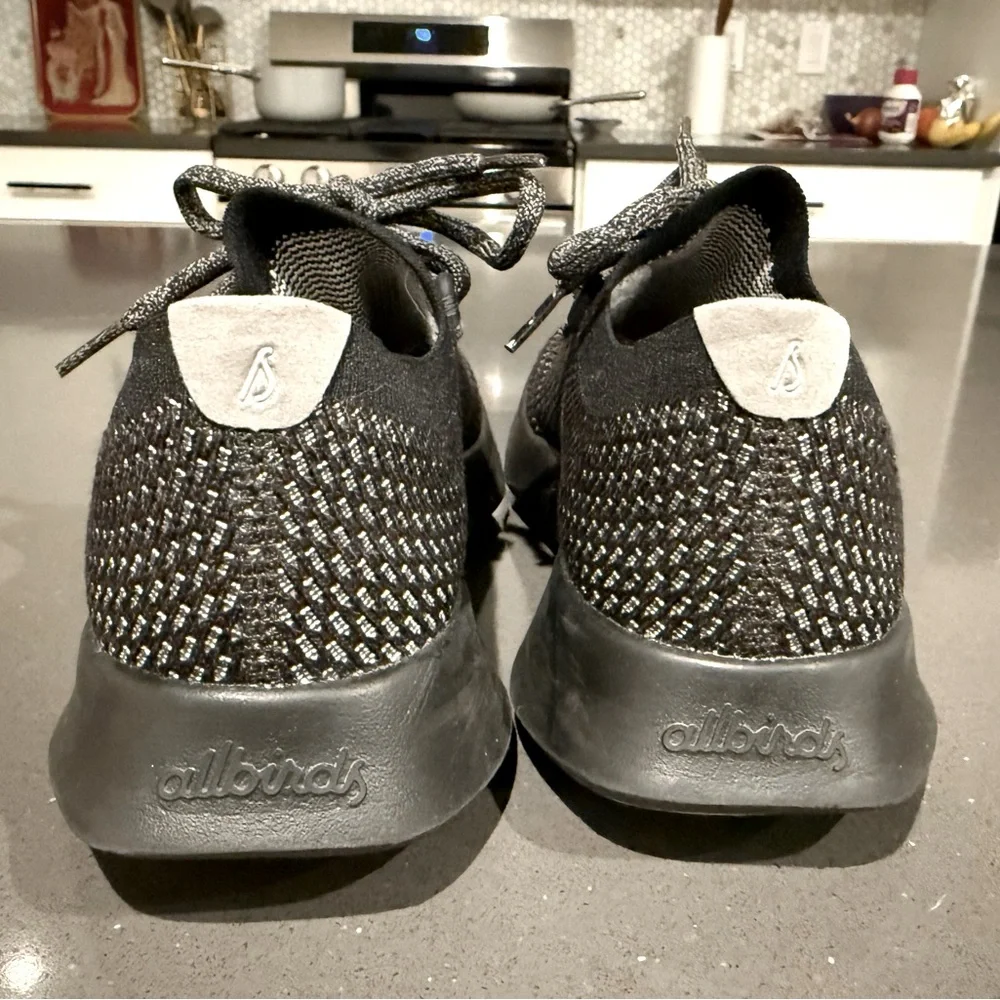 ALLBIRDS Women's Tree Dasher Shoe Sneaker in Black Obsidian Size 8 Like New